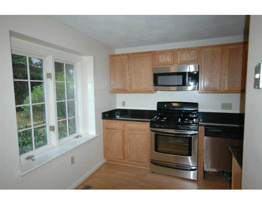 7-2 Oak Ridge Drive, Unit 2 Maynard, MA 01754 - Photo 4 of 10