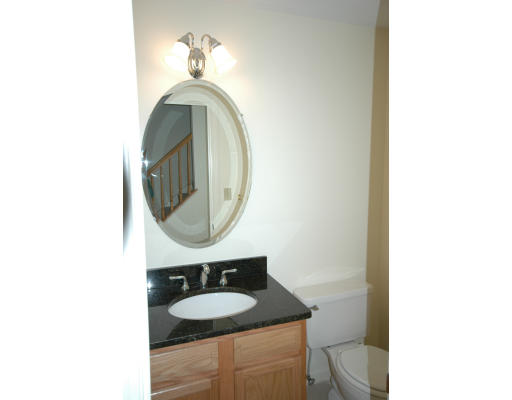 7-2 Oak Ridge Drive, Unit 2 Maynard, MA 01754 - Photo 7 of 10