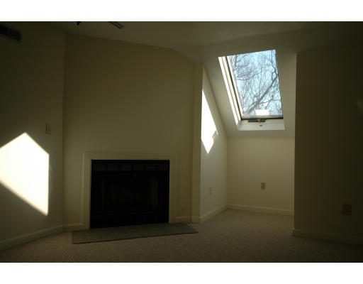 7-2 Oak Ridge Drive, Unit 2 Maynard, MA 01754 - Photo 9 of 10
