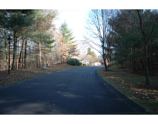 7-2 Oak Ridge Drive, Unit 2 Maynard, MA 01754 - Photo 10 of 10