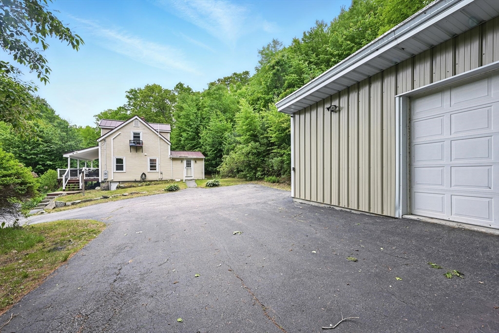 24 Barnett Road Sutton, MA 01590 - Photo 34 of 38