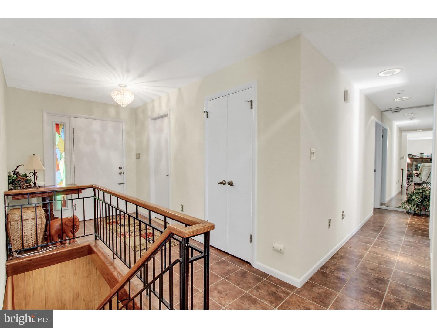 1518 Hill Road Reading, PA 19602 - Photo 2 of 25 Foyer