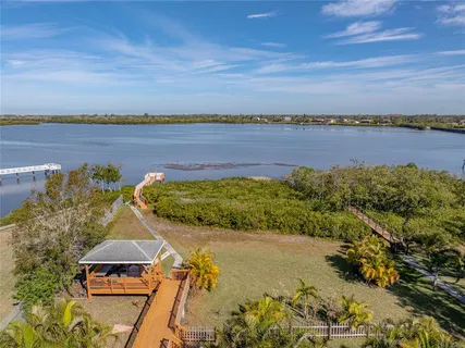 $1,890,000 | 3484 Shore Drive, Safety Harbor, FL 34695