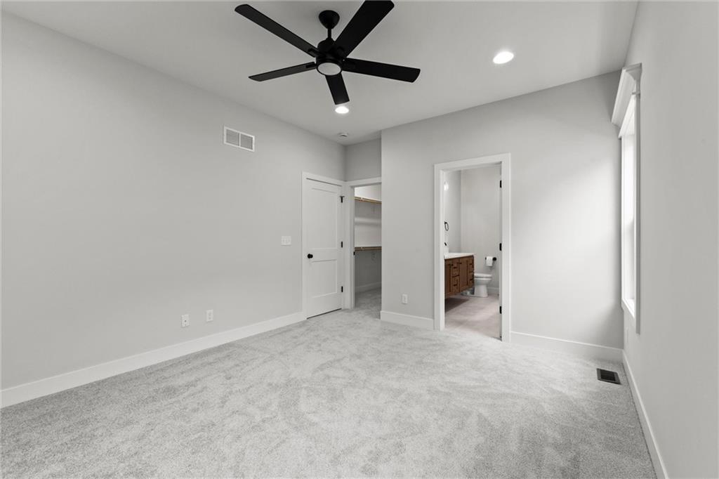 1025 Southwest Armie Street Lee's Summit, MO 64081 - Photo 20 of 38