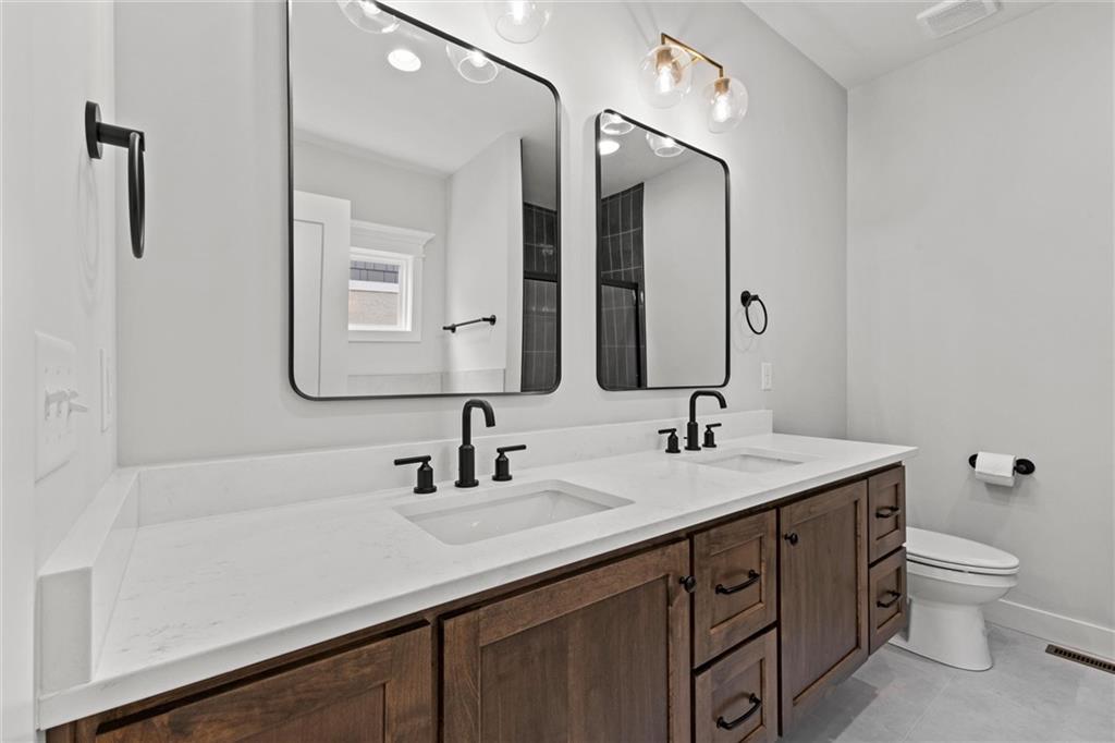 1025 Southwest Armie Street Lee's Summit, MO 64081 - Photo 24 of 38