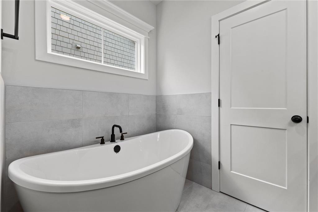 1025 Southwest Armie Street Lee's Summit, MO 64081 - Photo 25 of 38