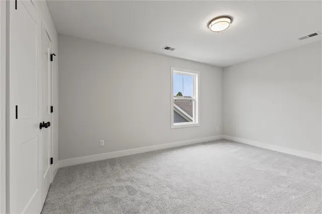 $599,900 | 1025 Southwest Armie Street, Lee's Summit, MO 64081