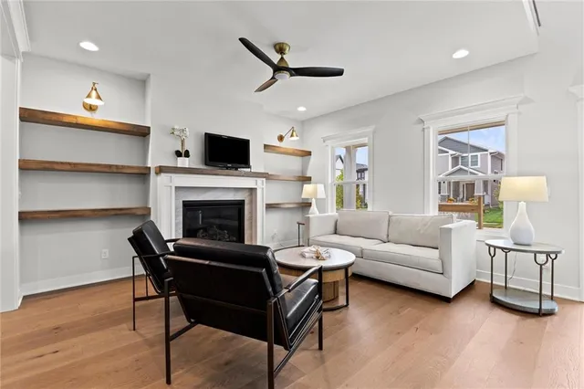 $599,900 | 1025 Southwest Armie Street, Lee's Summit, MO 64081