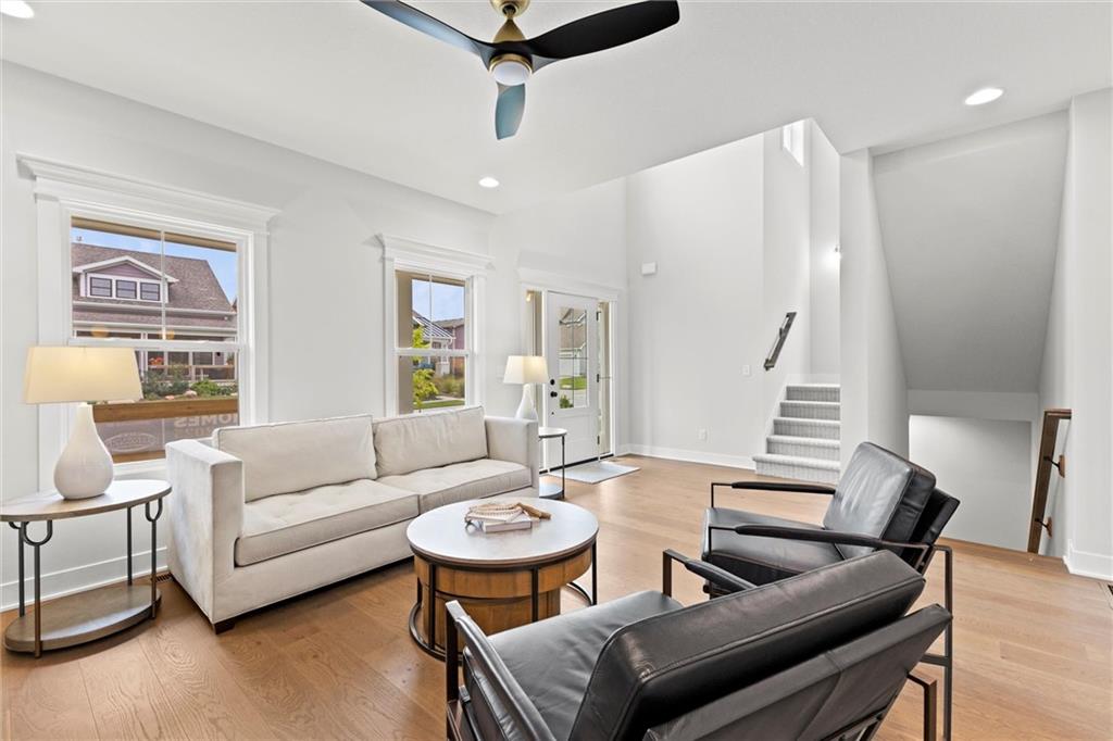 1025 Southwest Armie Street Lee's Summit, MO 64081 - Photo 10 of 38