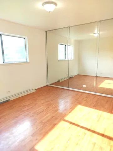 a view of empty room with window