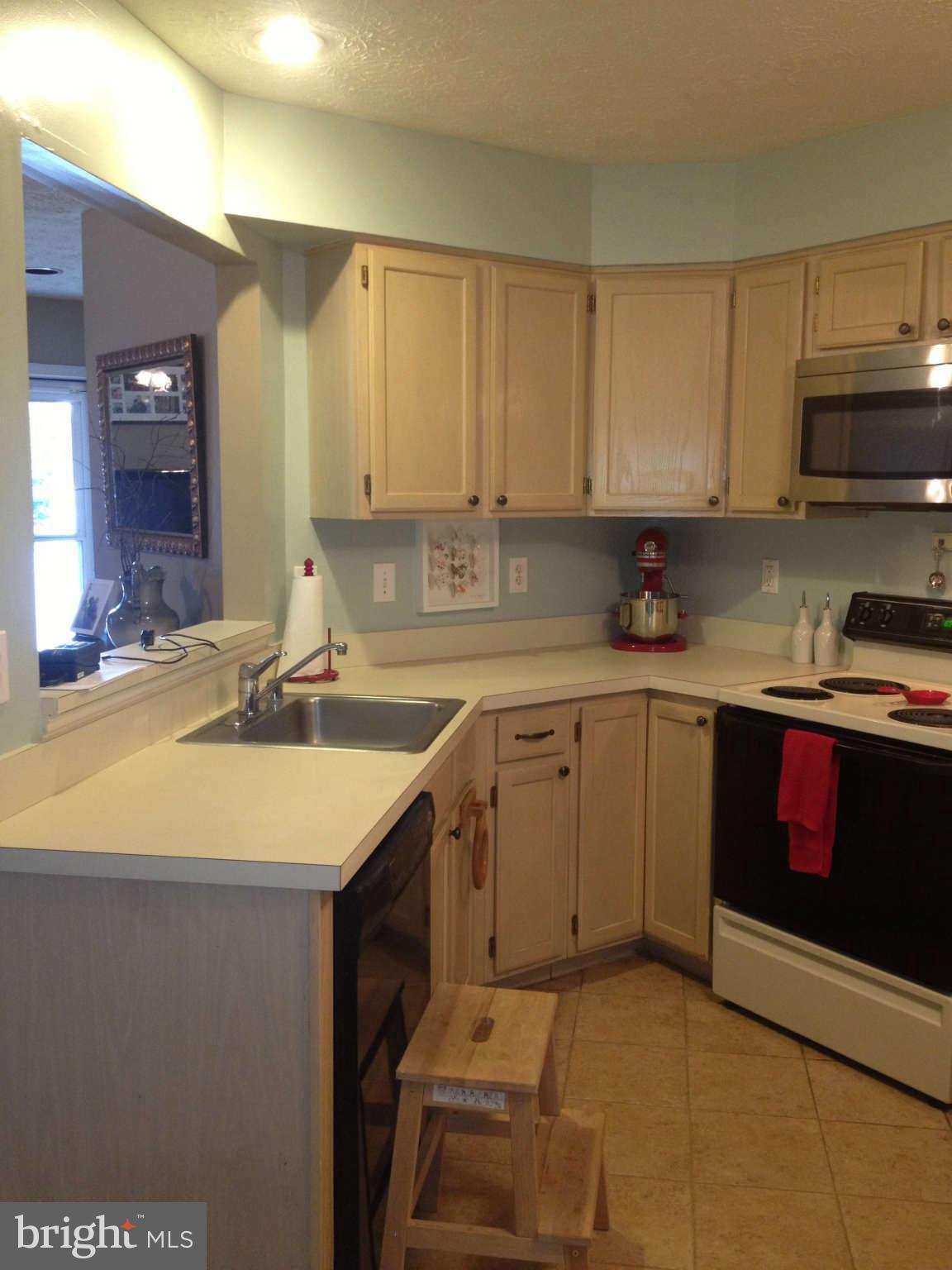 4224 Maple Path Circle, Unit 22 Baltimore, MD 21236 - Photo 3 of 9 Kitchen