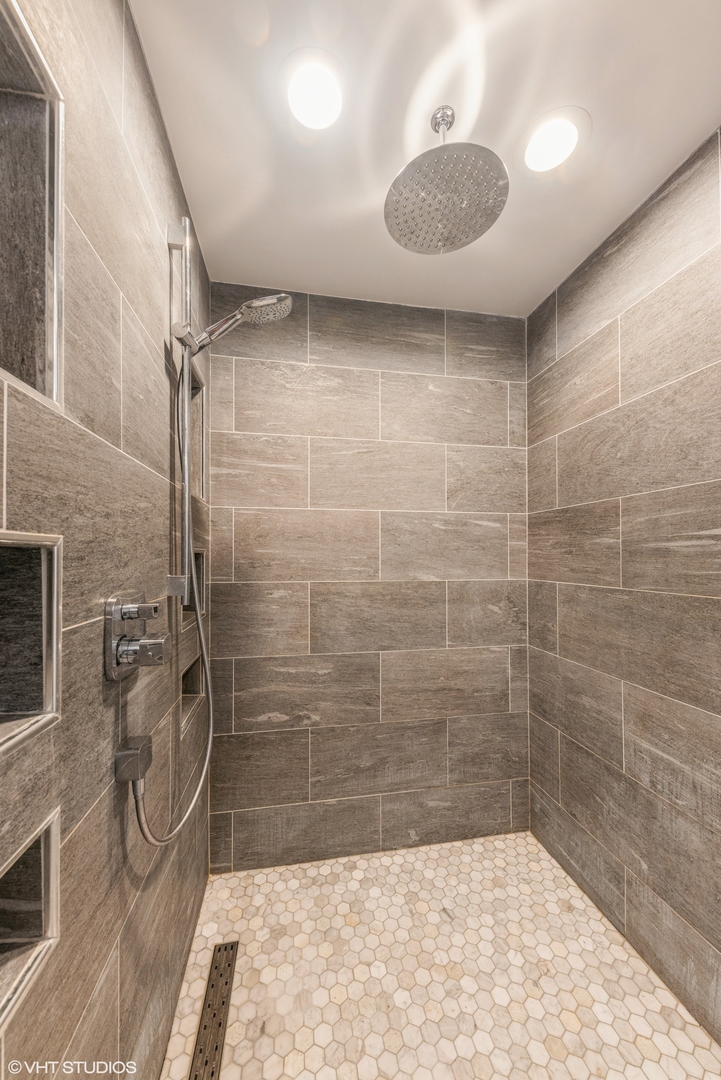 797 Dannet Road Buffalo Grove, IL 60089 - Photo 8 of 15