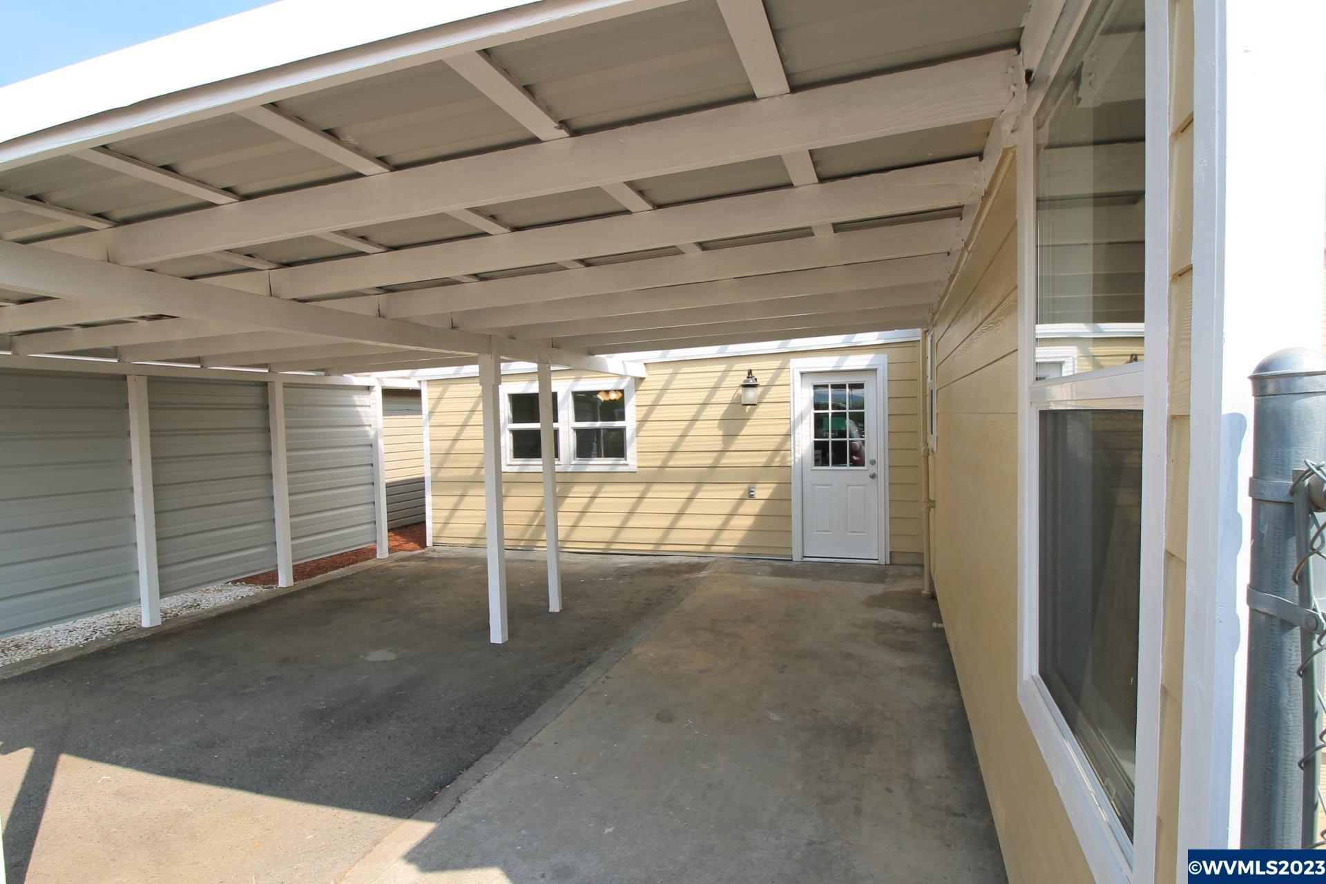 311 Gilbert Street Lebanon, OR 97355 - Photo 30 of 33