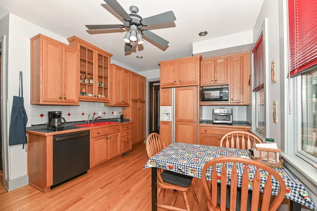 $629,000 | 2834 North Hackett Avenue, Milwaukee, WI 53211