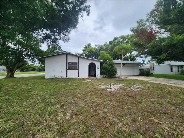 $330,000 | 848 Ponderosa Pine Lane, Sarasota, FL 34243