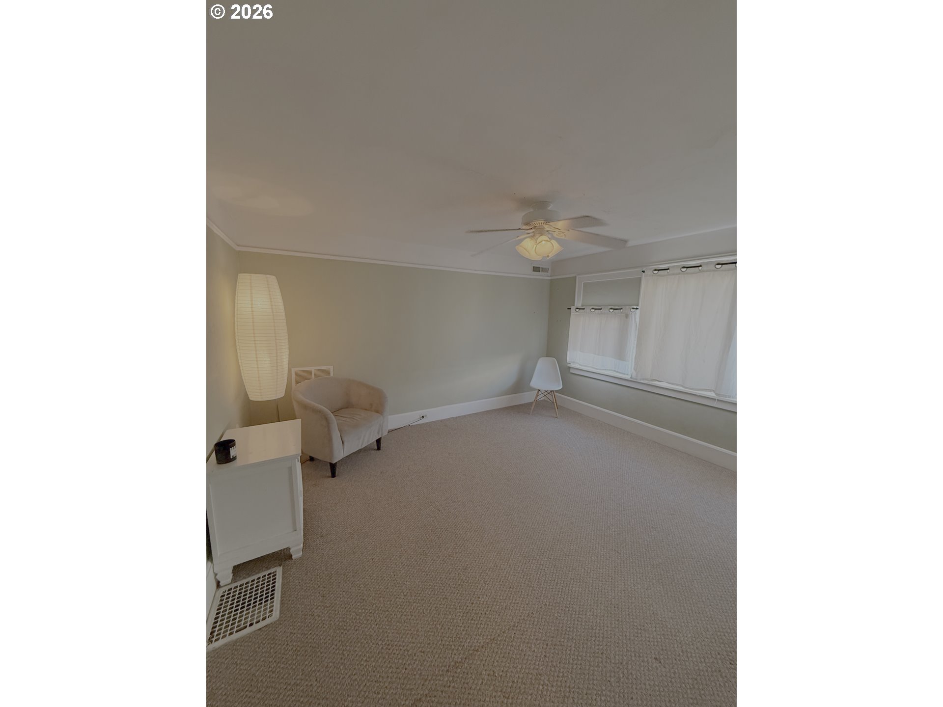 645 Juniper Street Junction City, OR 97448 - Photo 18 of 20 a view of an empty room