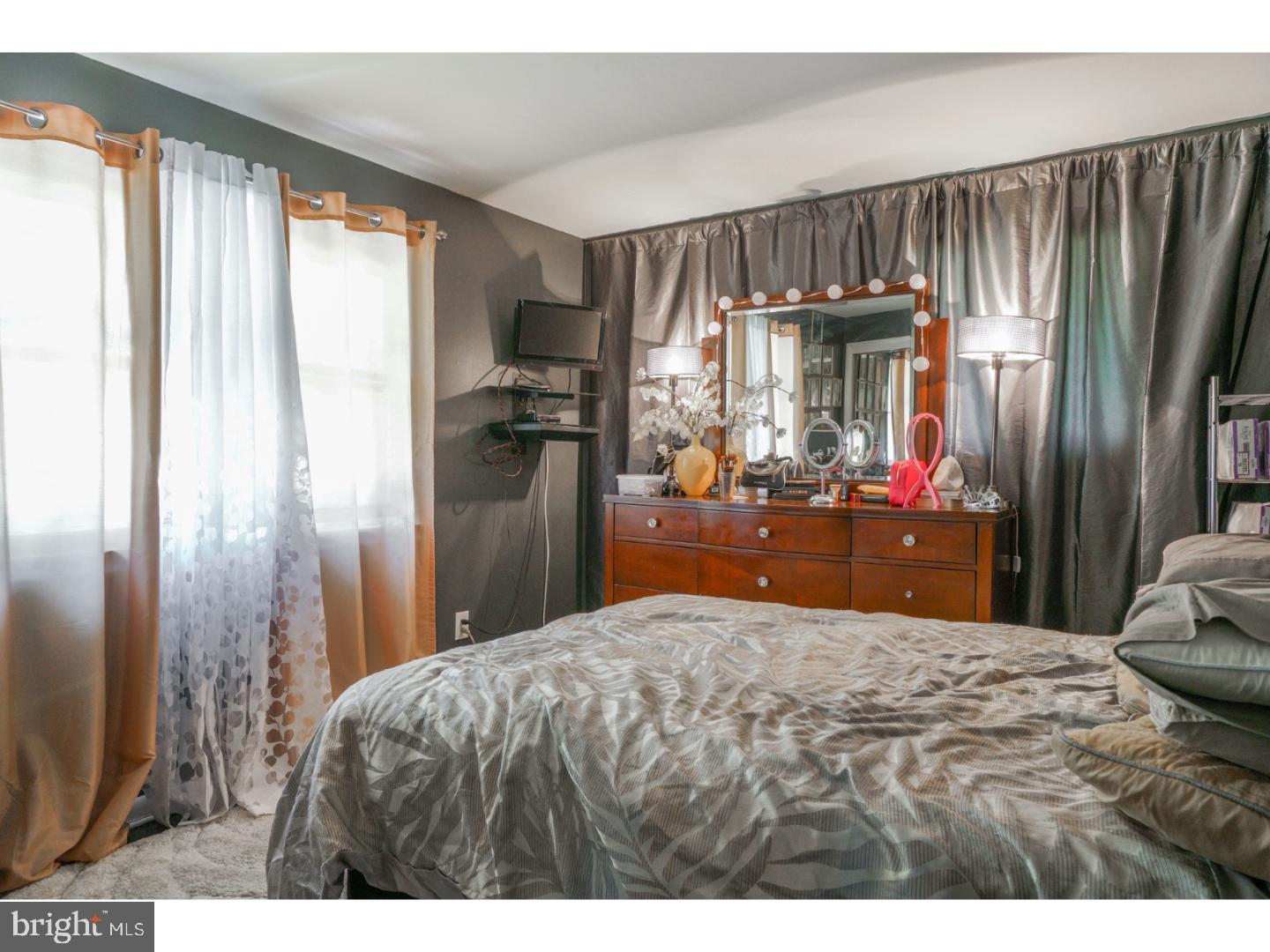 718 Hilltop Road Cinnaminson, NJ 08077 - Photo 14 of 24 Gallery Image 14