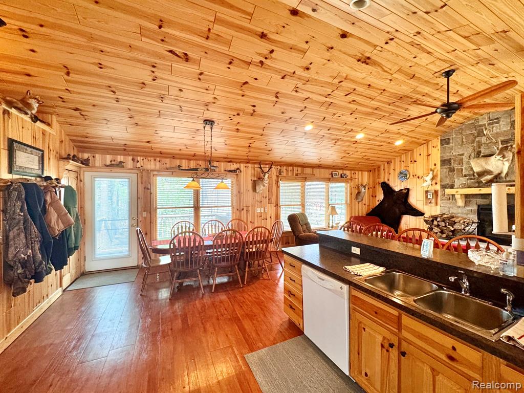 10931 North Roberts Road Frederic, MI 49733 - Photo 7 of 33