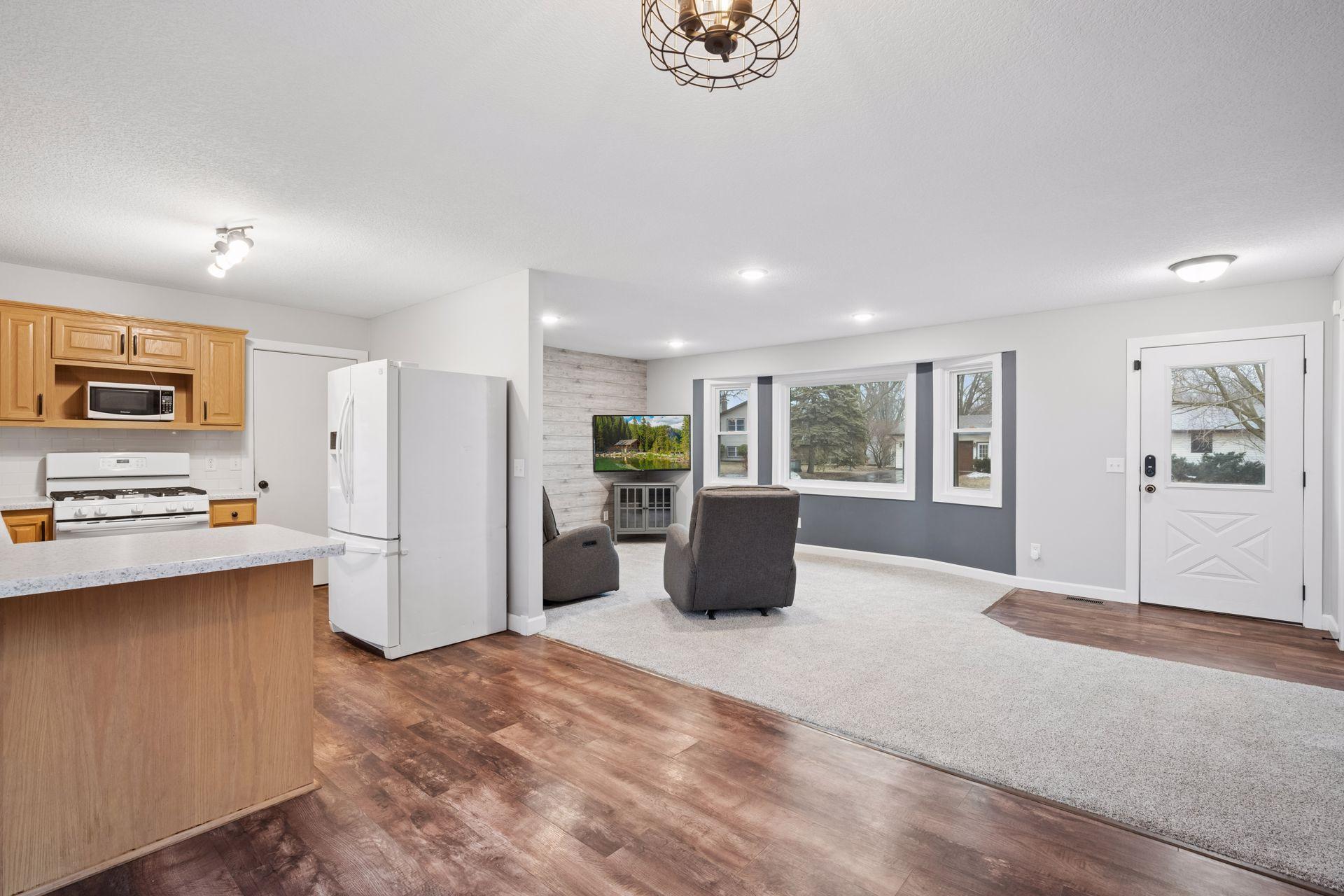 608 Ridge Drive Southeast St. Michael, MN 55376 - Photo 7 of 32