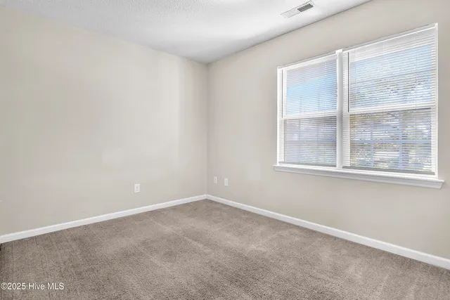 $1,200 | 505 Timberlake Trail, Jacksonville, NC 28546