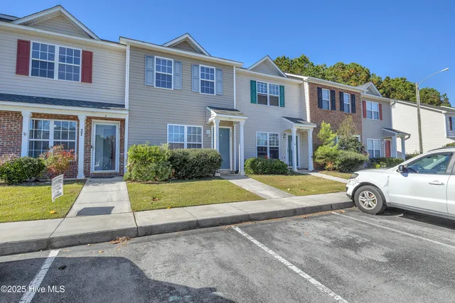 $1,200 | 505 Timberlake Trail, Jacksonville, NC 28546