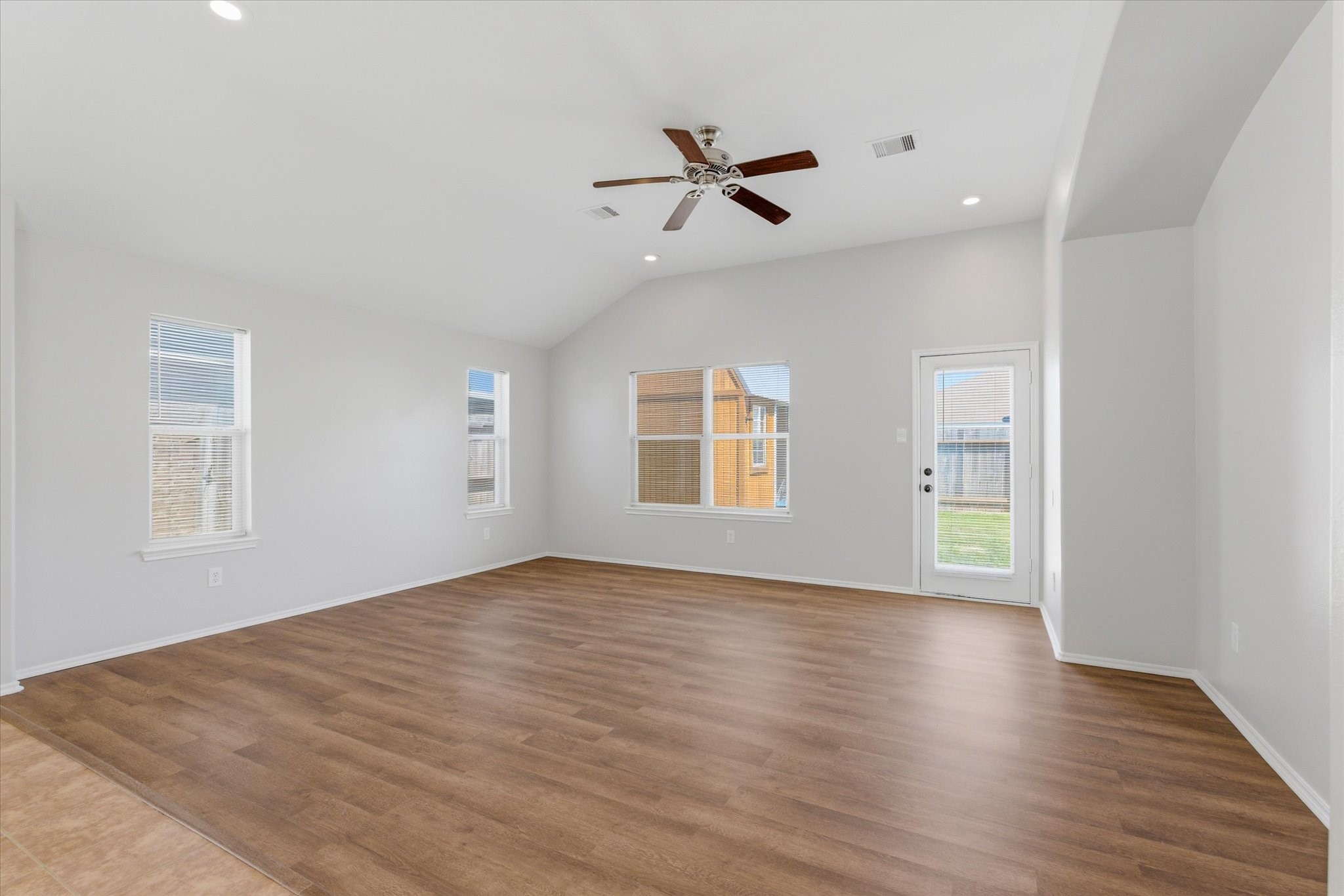4506 Prince Street Baytown, TX 77521 - Photo 10 of 26 Large living Room