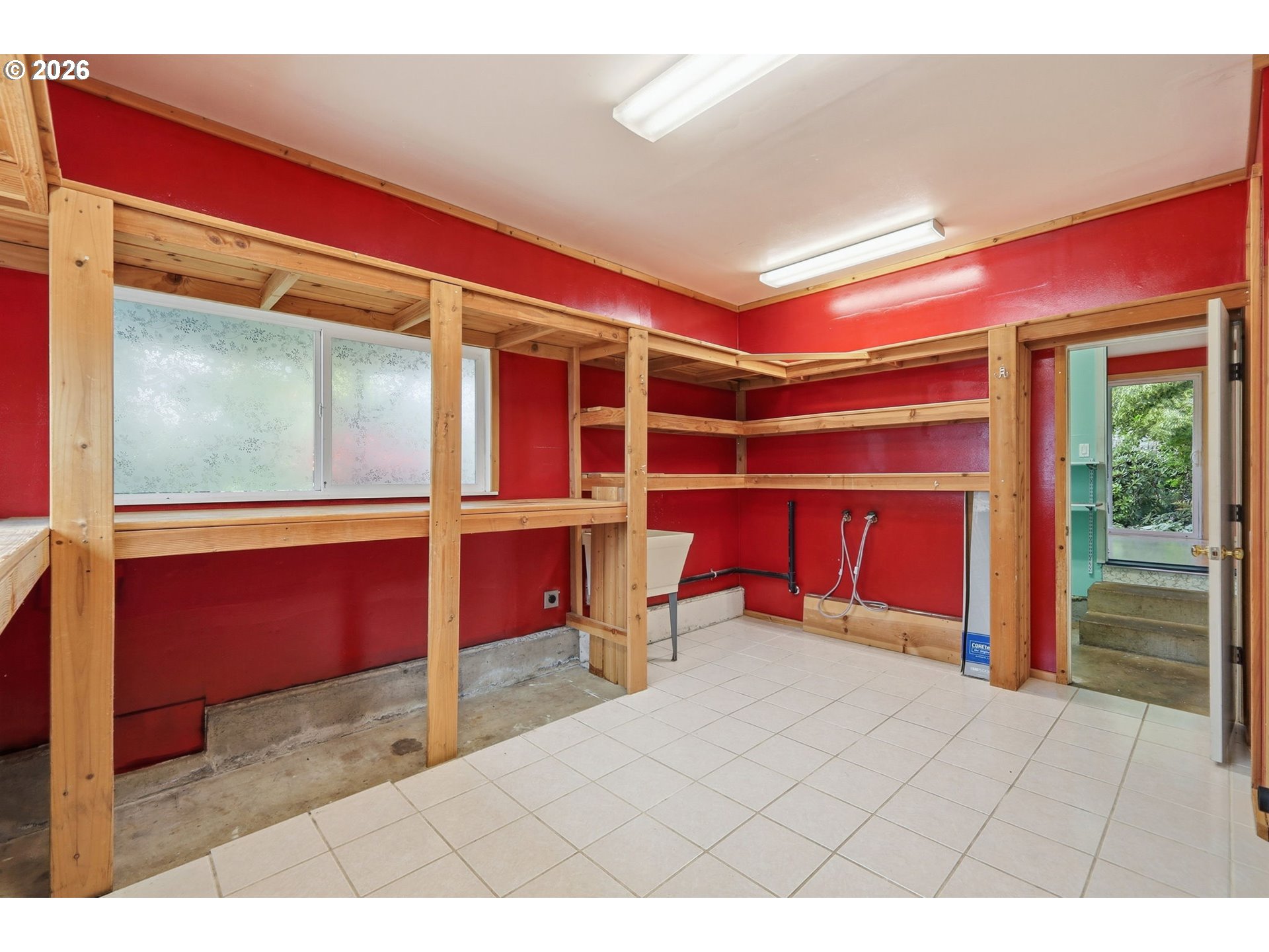 3987 Andover Street Eugene, OR 97404 - Photo 26 of 43 Storage