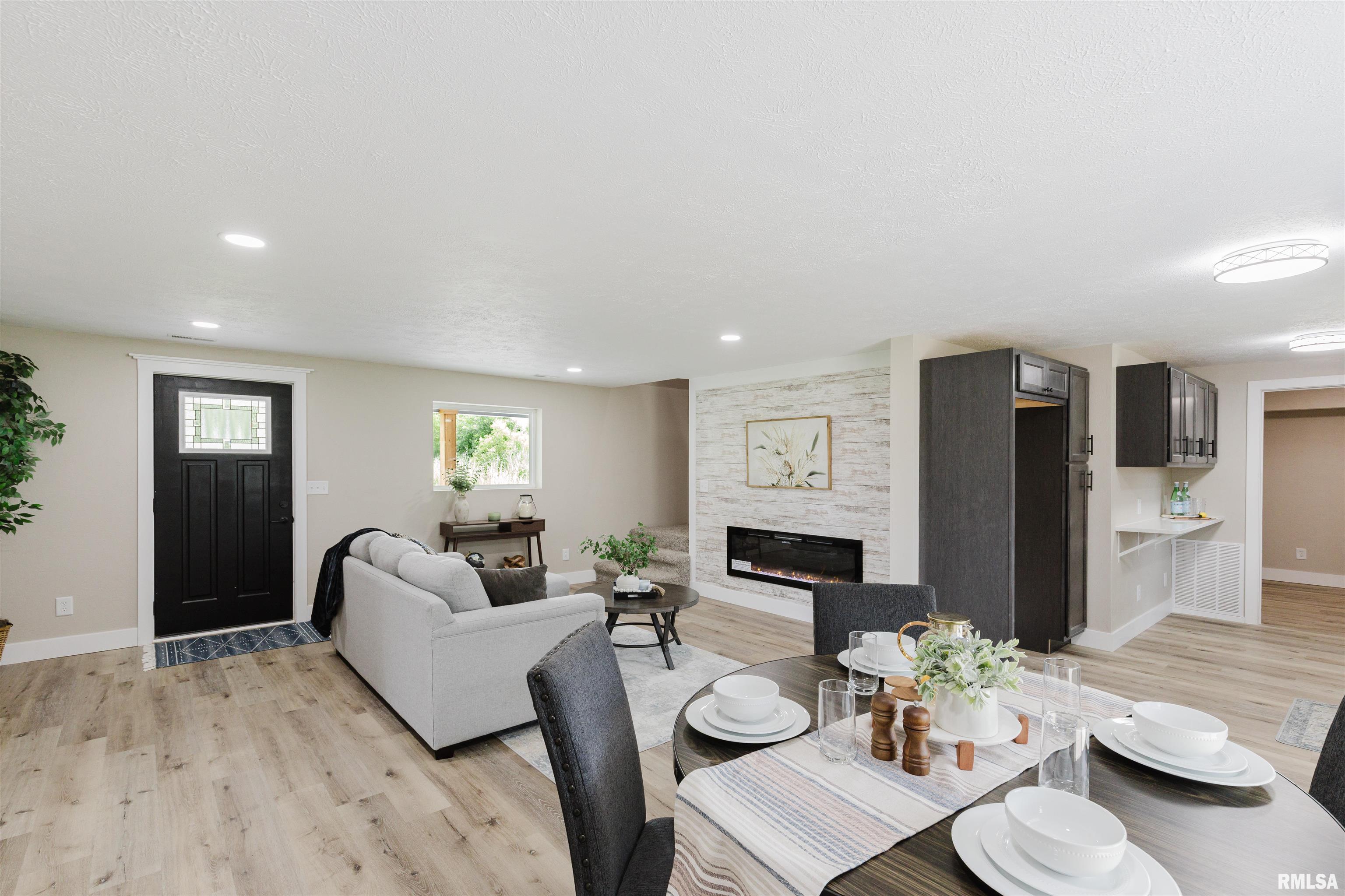 5157 Herrin Road Carterville, IL 62918 - Photo 3 of 44