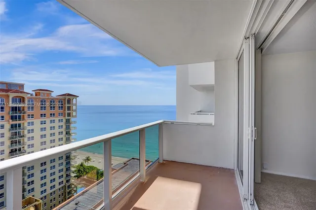 $2,400 | 3140 South Ocean Drive, Unit 1909, Hallandale Beach, FL 33009