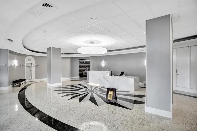 $2,400 | 3140 South Ocean Drive, Unit 1909, Hallandale Beach, FL 33009