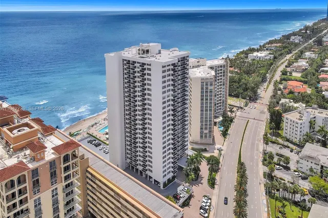 $2,400 | 3140 South Ocean Drive, Unit 1909, Hallandale Beach, FL 33009
