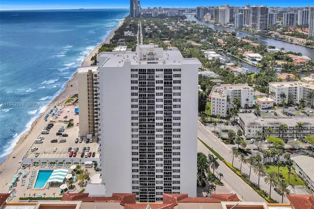 $2,400 | 3140 South Ocean Drive, Unit 1909, Hallandale Beach, FL 33009