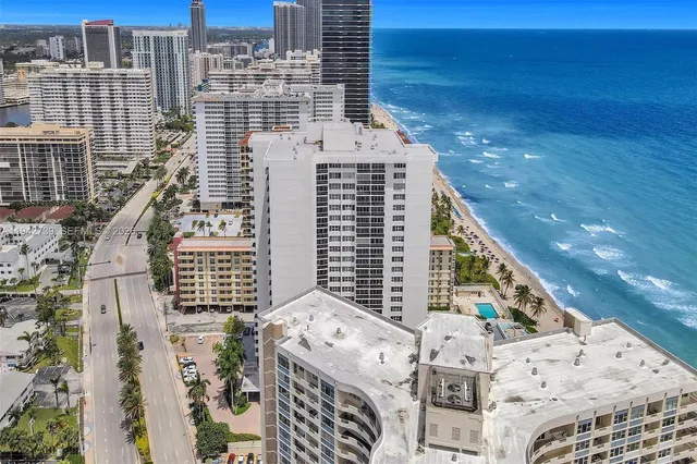 $2,400 | 3140 South Ocean Drive, Unit 1909, Hallandale Beach, FL 33009