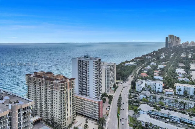 $2,400 | 3140 South Ocean Drive, Unit 1909, Hallandale Beach, FL 33009