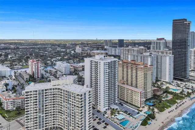 $2,400 | 3140 South Ocean Drive, Unit 1909, Hallandale Beach, FL 33009