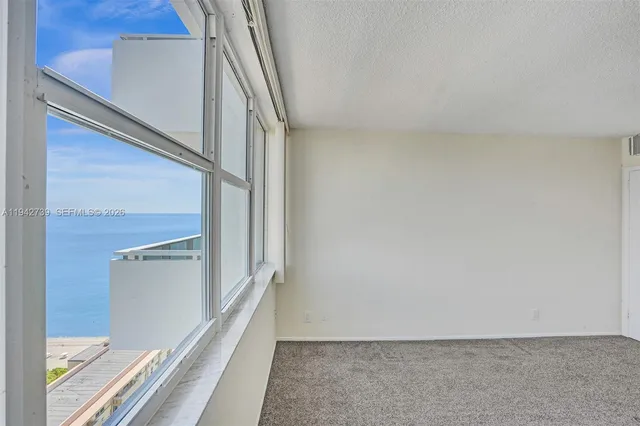 $2,400 | 3140 South Ocean Drive, Unit 1909, Hallandale Beach, FL 33009