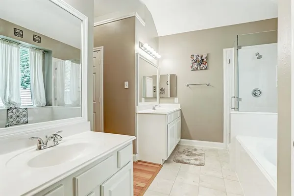 $2,300 | 907 Norfolk Drive, Pearland, TX 77584