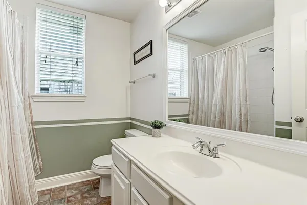 $2,300 | 907 Norfolk Drive, Pearland, TX 77584