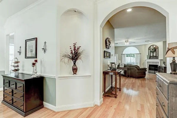 $2,300 | 907 Norfolk Drive, Pearland, TX 77584