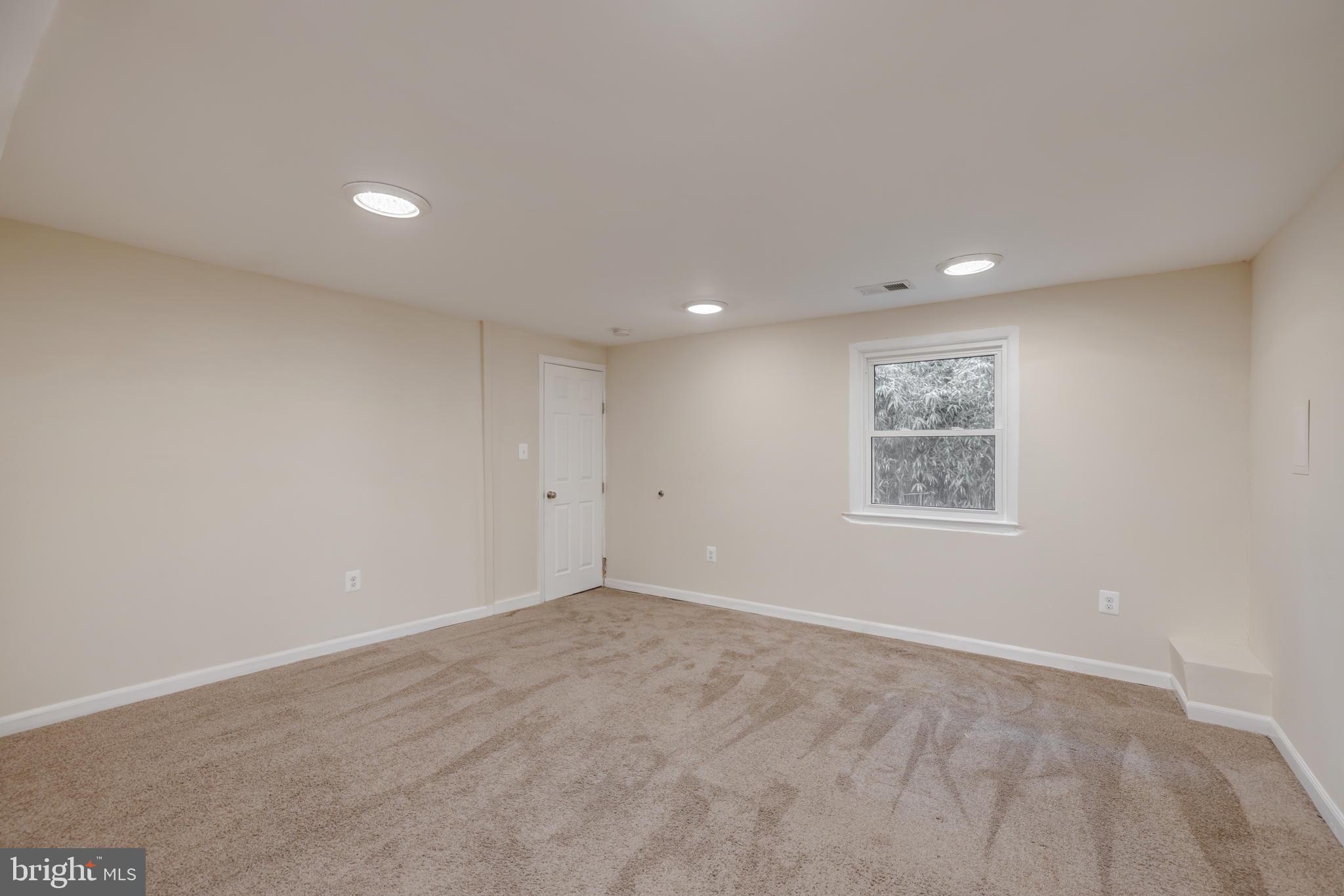 5508 Brookland Road Alexandria, VA 22310 - Photo 29 of 34 Bedroom
