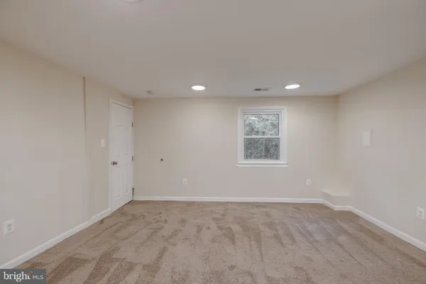 $4,250 | 5508 Brookland Road, Alexandria, VA 22310