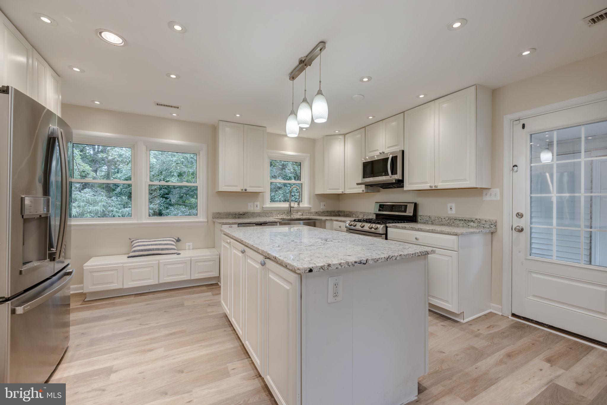 5508 Brookland Road Alexandria, VA 22310 - Photo 7 of 34 Kitchen