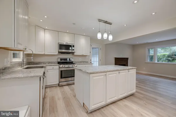 $4,250 | 5508 Brookland Road, Alexandria, VA 22310