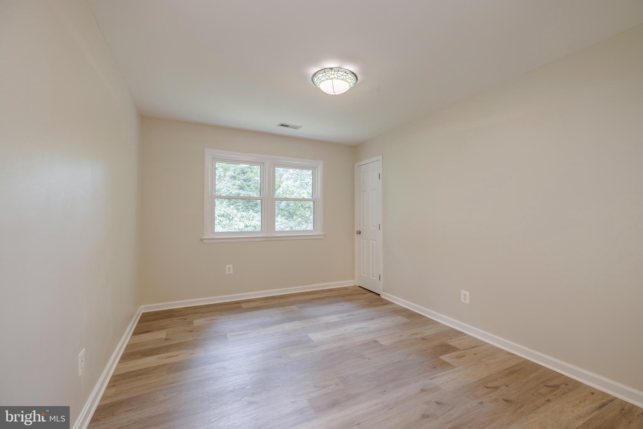 5508 Brookland Road Alexandria, VA 22310 - Photo 10 of 34 Bedroom