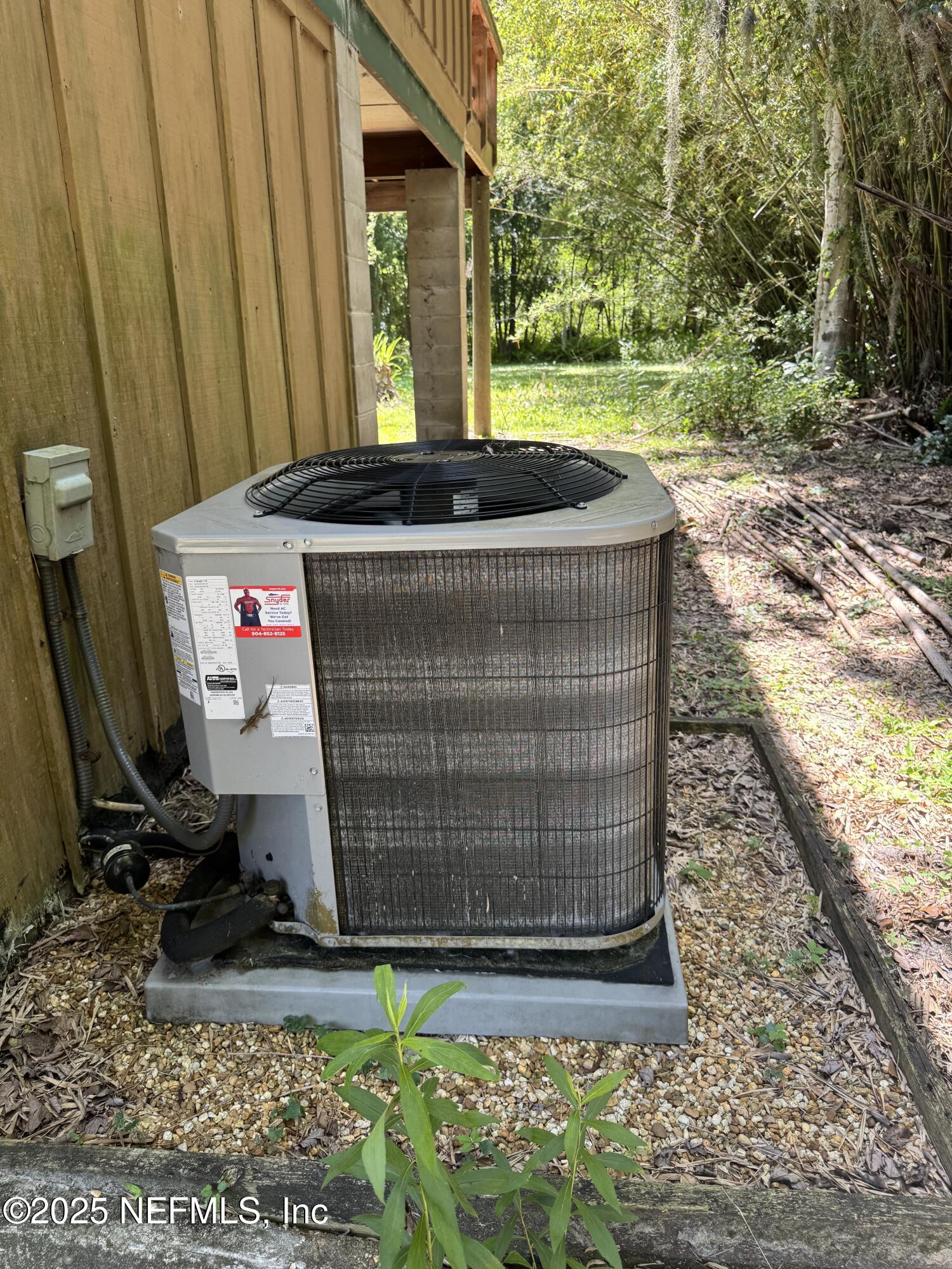2576 Leon Road Jacksonville, FL 32246 - Photo 16 of 22 Condensor