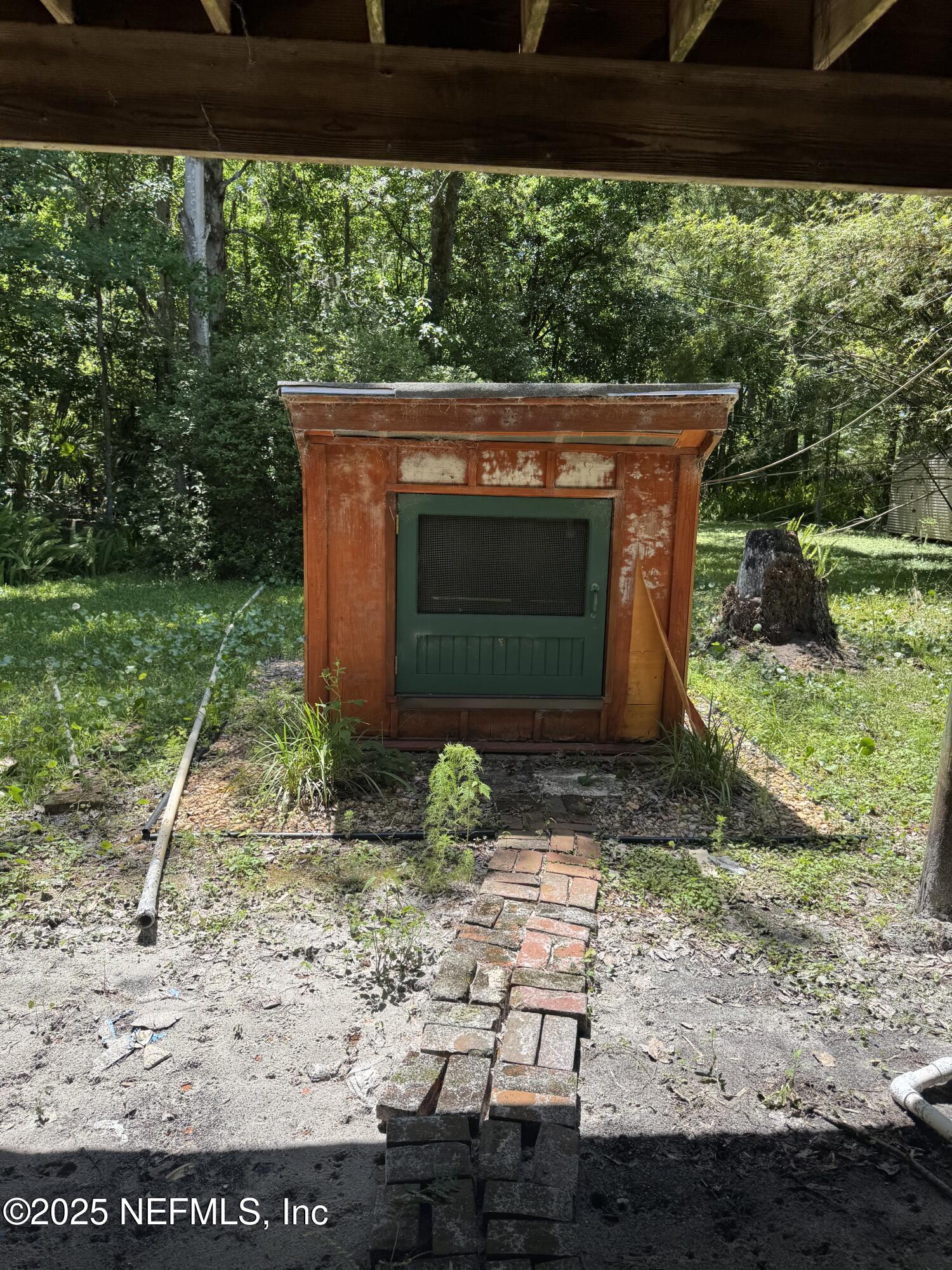 2576 Leon Road Jacksonville, FL 32246 - Photo 18 of 22 Water Pump Shed