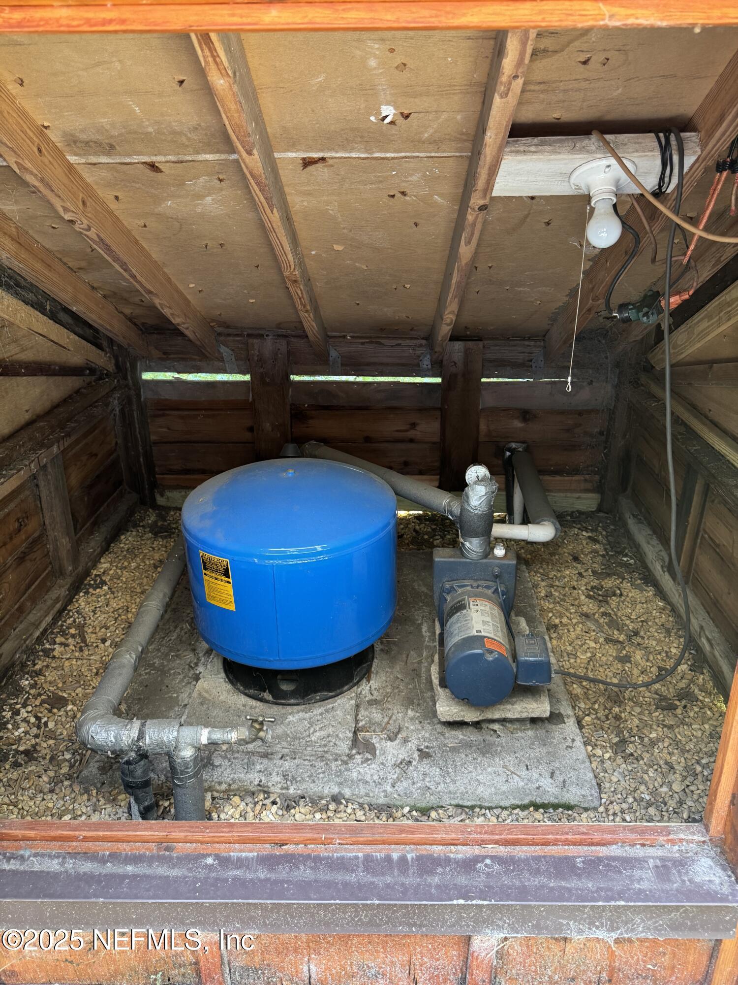 2576 Leon Road Jacksonville, FL 32246 - Photo 19 of 22 Well Pump