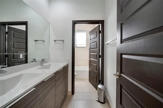 $885,000 | 16065 Southwest 136th Terrace, Miami, FL 33196