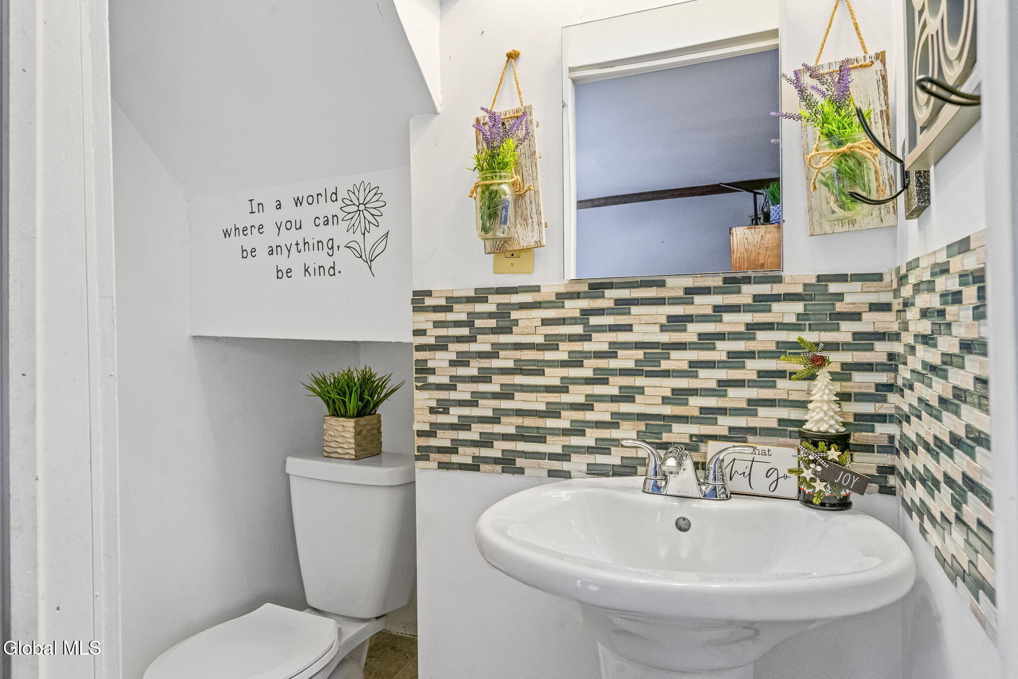 1827 8th Street Rensselaer, NY 12144 - Photo 11 of 17 1827hb