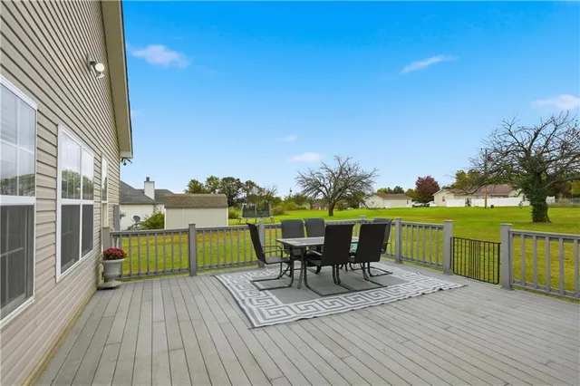 $400,000 | 9648 Cd 191, Carthage, MO 64836